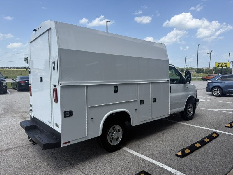 chevrolet express cutaway 2025 1GB0GRF74S1200160 image chevrolet express cutaway 2025 1GB0GRF74S1200160 image